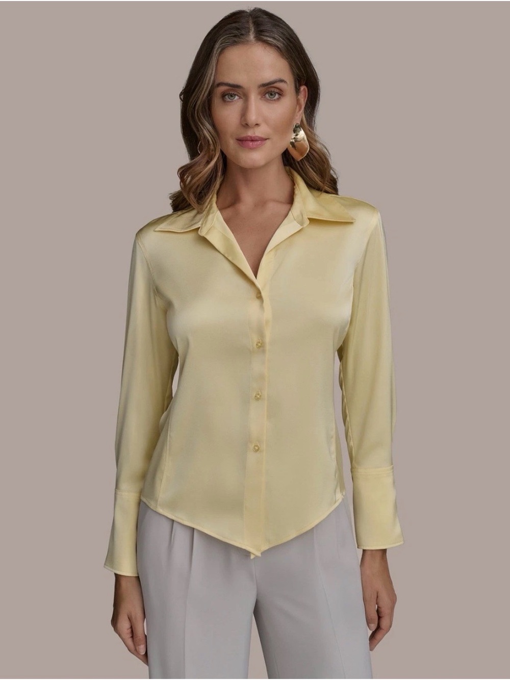 NWT Donna Karan Women’s Button Front Blouse. LARGE. Pinna Cotta